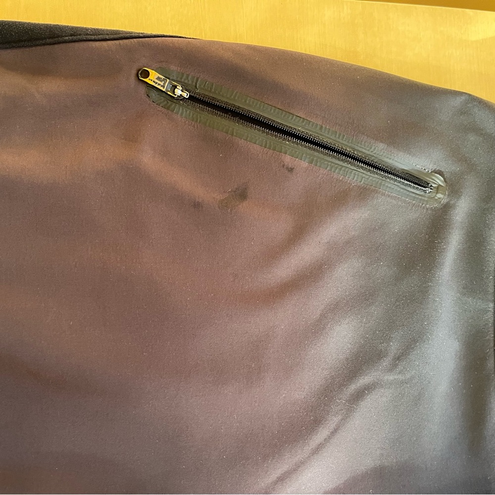 lululemon Men's Chill Stop surge hybrid Black and Dark plum Brown Joggers - Picture 8 of 10